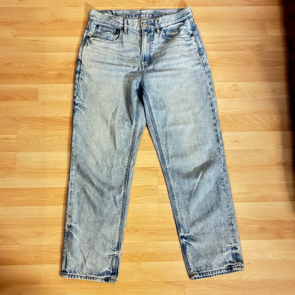 American Eagle 90s Boyfriend Jeans Light Wash Distressed Women’s 6